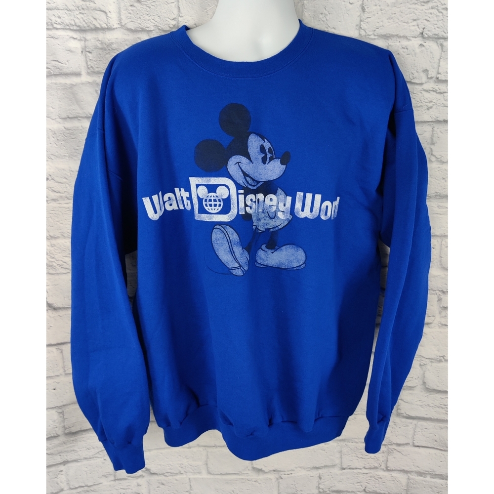 Walt Disney Mickey Mouse Disneyland Crewneck Sweatshirt, Size XL